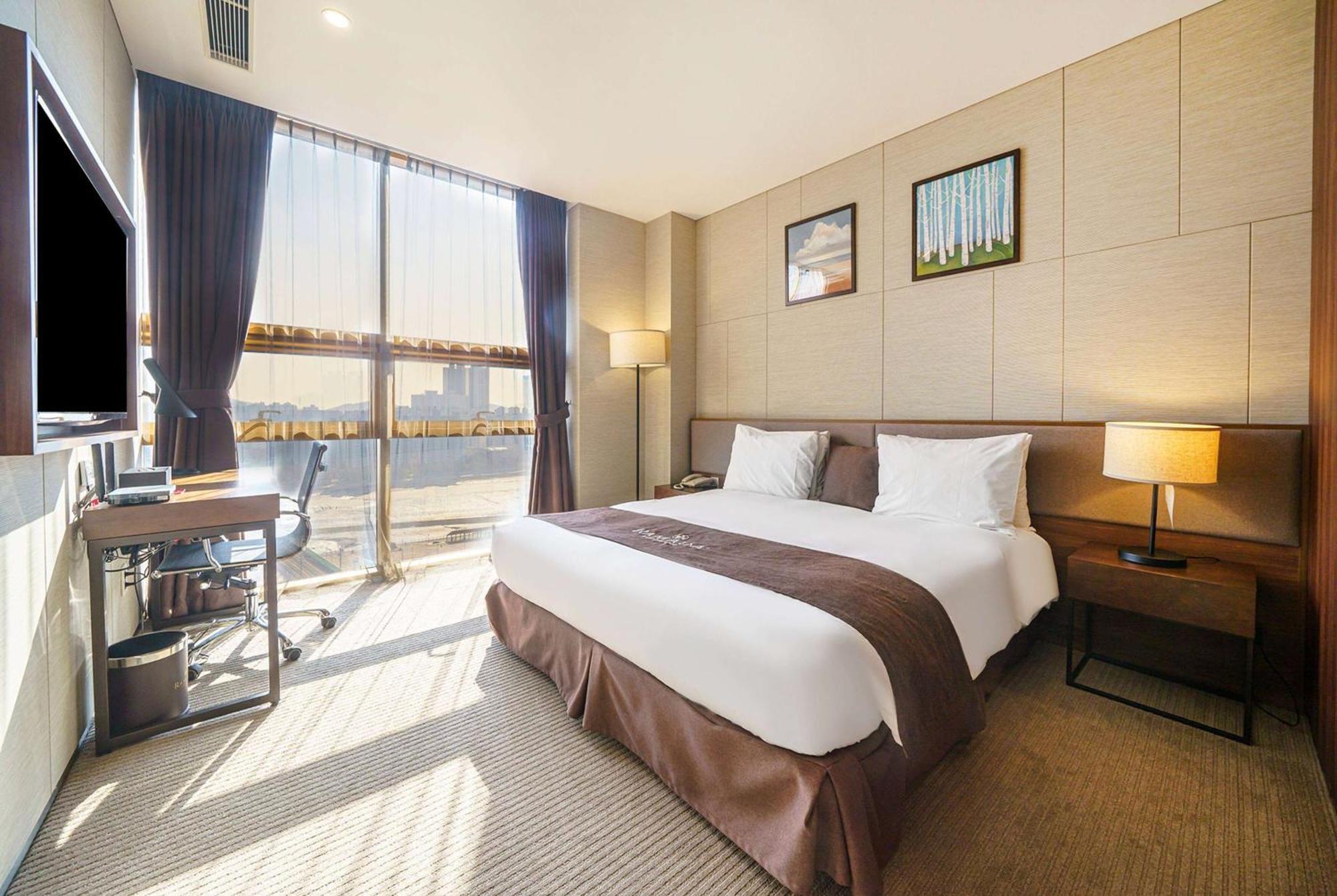 Gloucester Hotel Incheon Bagian luar foto