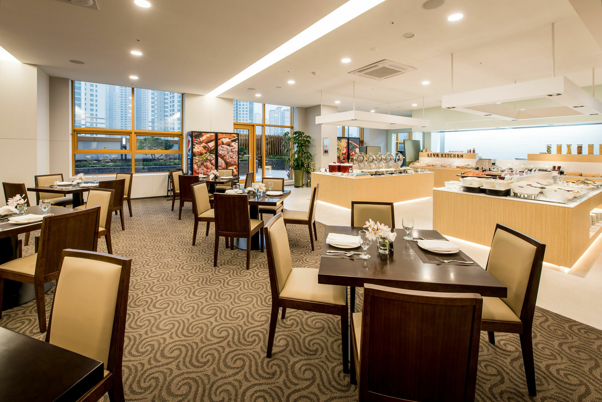 Gloucester Hotel Incheon Bagian luar foto